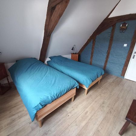 Le Gite Des Geants Le Quesnoy  Exterior photo